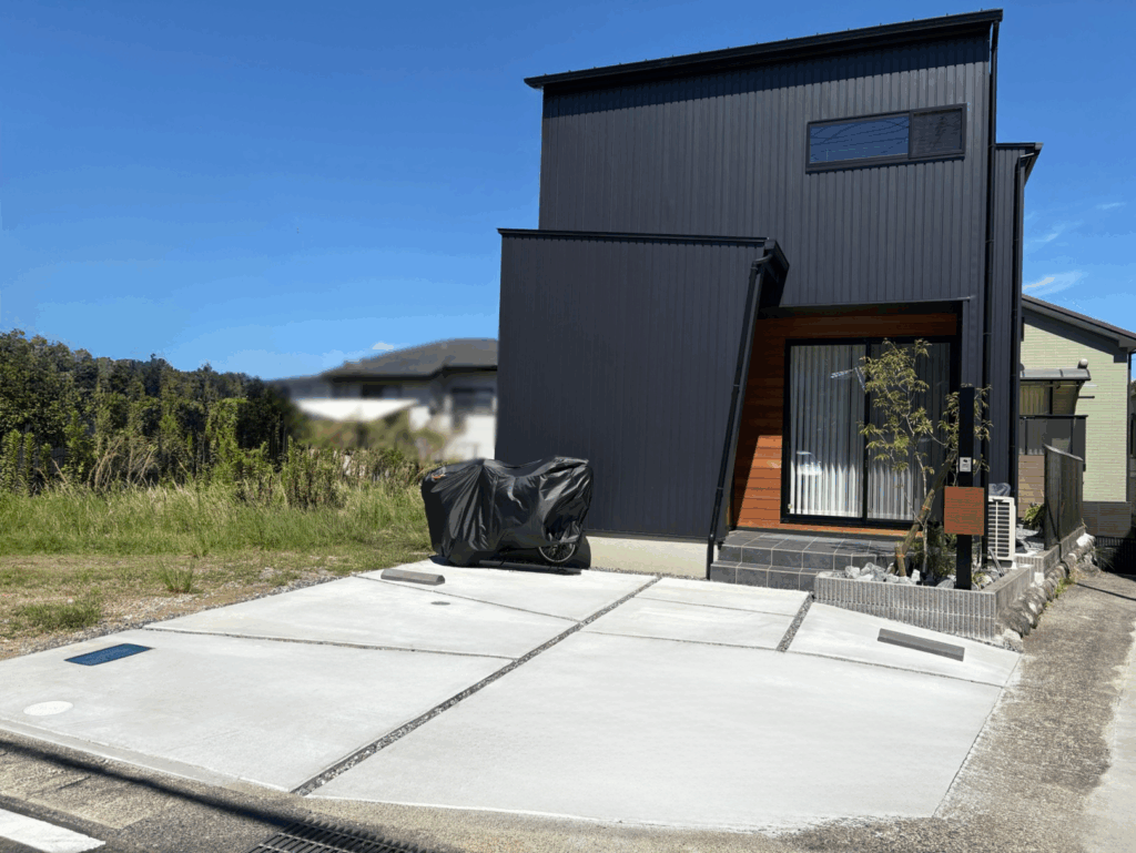 静岡市の新築外構｜アオダモと割栗石でデザインしたおしゃれなアプローチ施工例