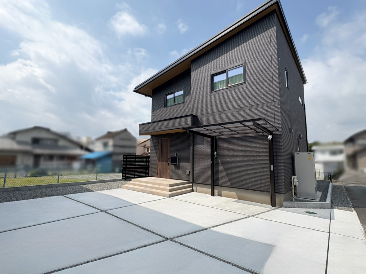 【富士宮市】新築外構事例｜シンプルなお庭に取り入れた“快適に過ごせる”プライベート空間