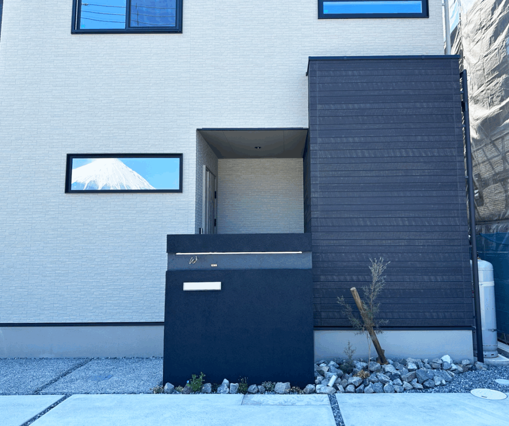 富士市の新築外構でブラック×ホワイトを基調にデザインしたモノトーン外構の施工事例