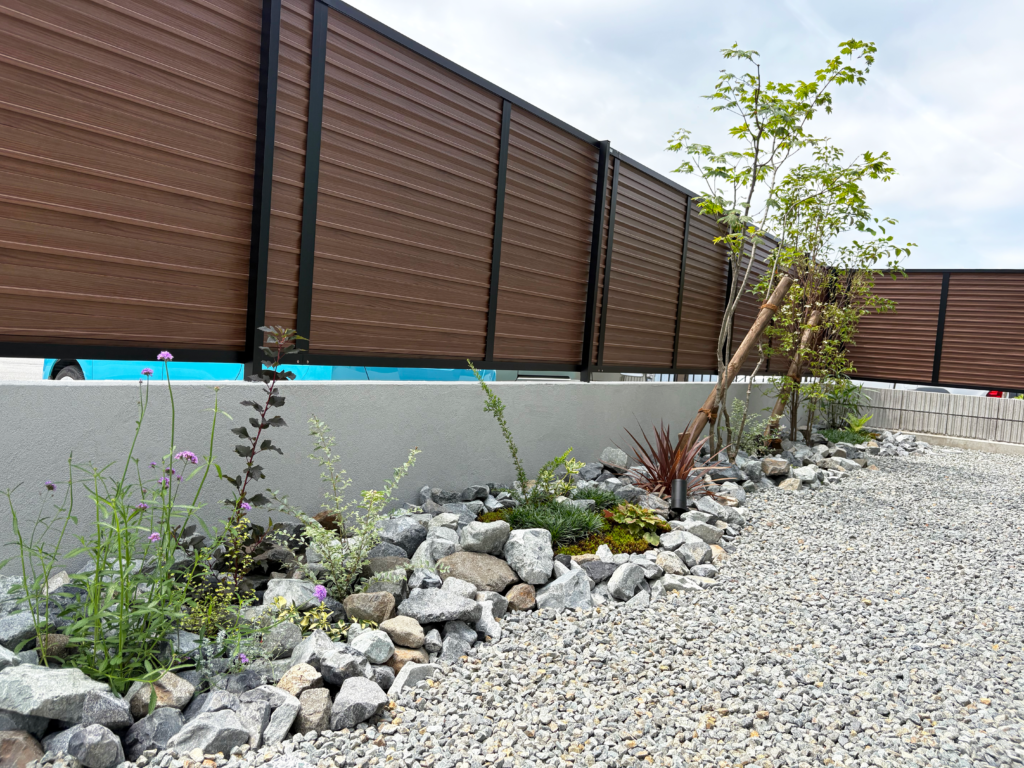 fuji-shinchiku-gaiko-full-view-tile-wall